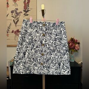 LOFT blue and white print skirt. Size 0. Perfect condition.